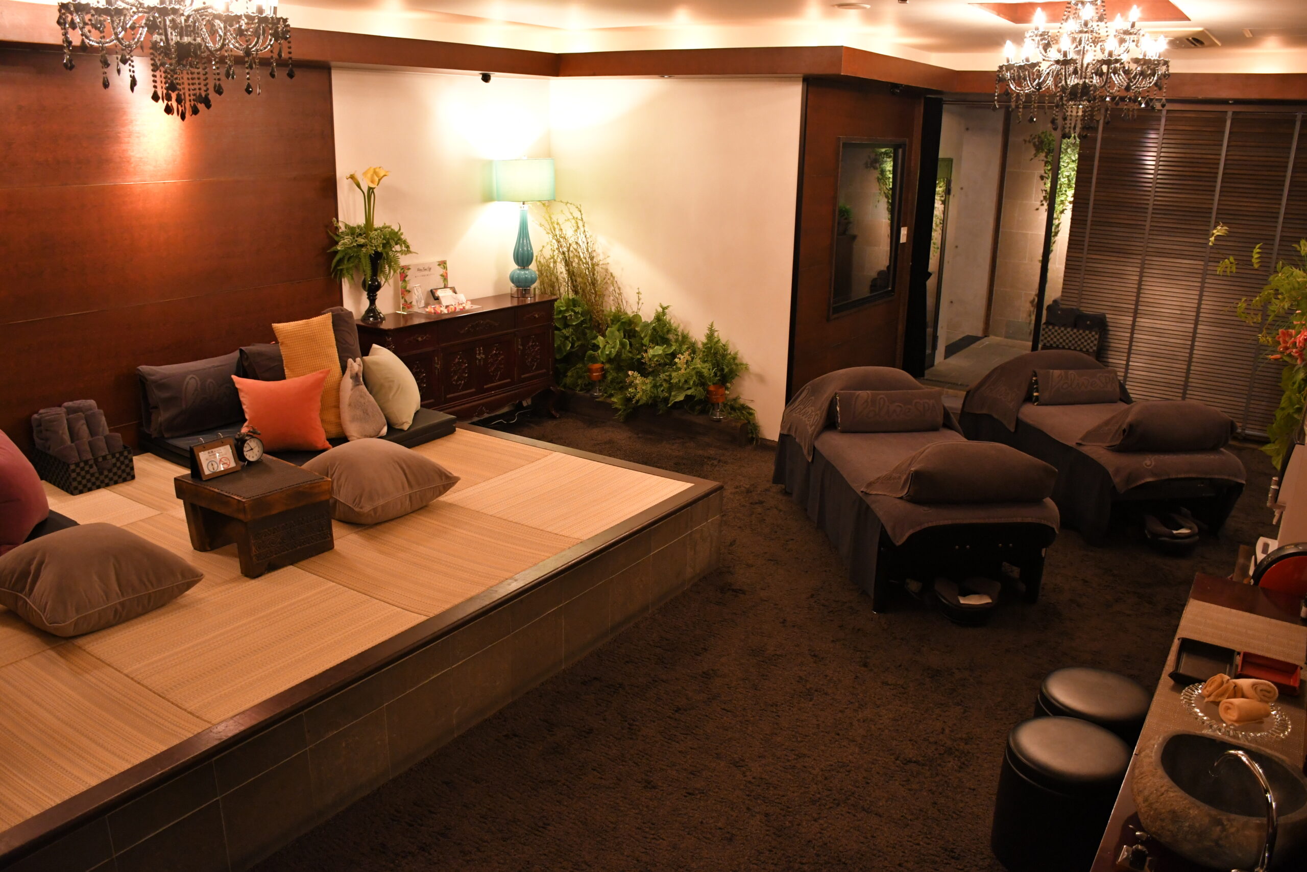 PENT HOUSE 堀江店 | アロマオイルトリートメントのOLIVESPA【公式】